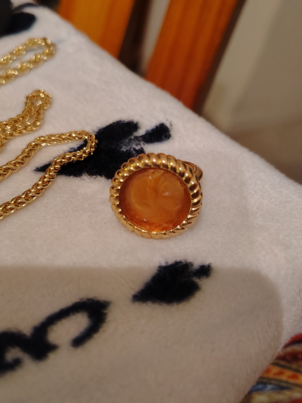 Woman's Vintage Gold- Tone Fashion Ring with Amber-Tone Cabochon